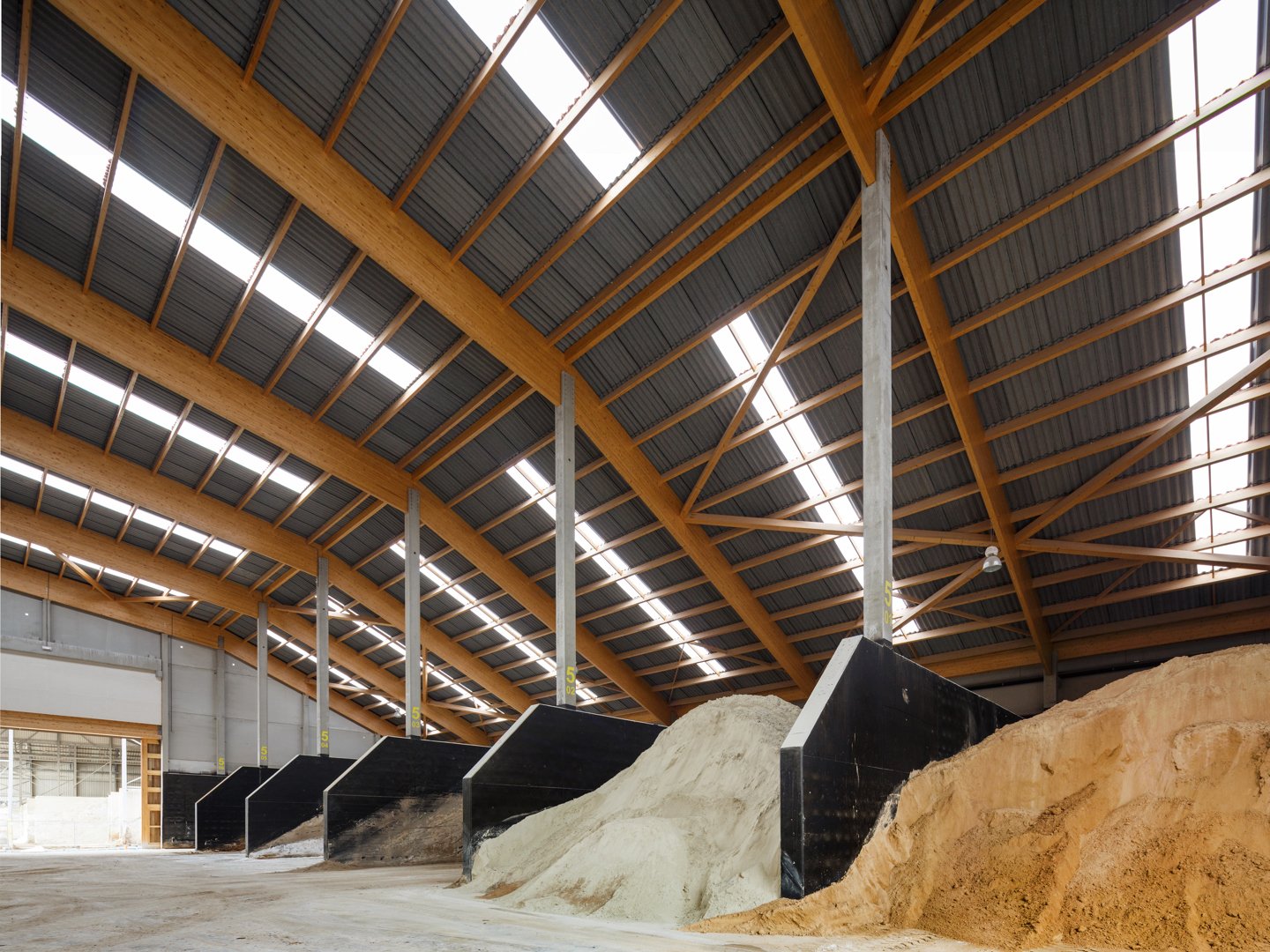 Warehouse grey fibre cement roofing euronit